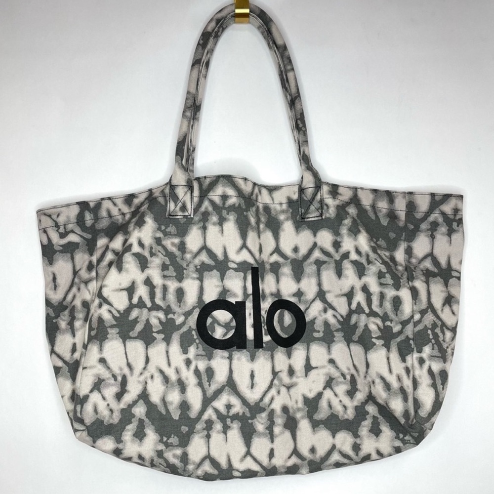 Alo yoga tote